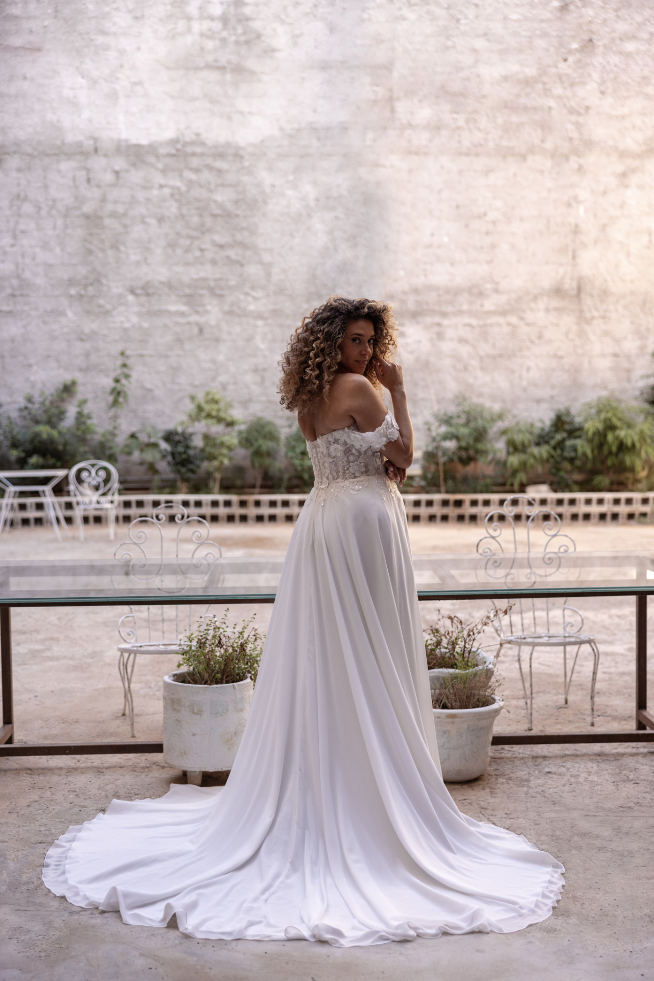 vestido-novia-espalda-demetrios-fl006